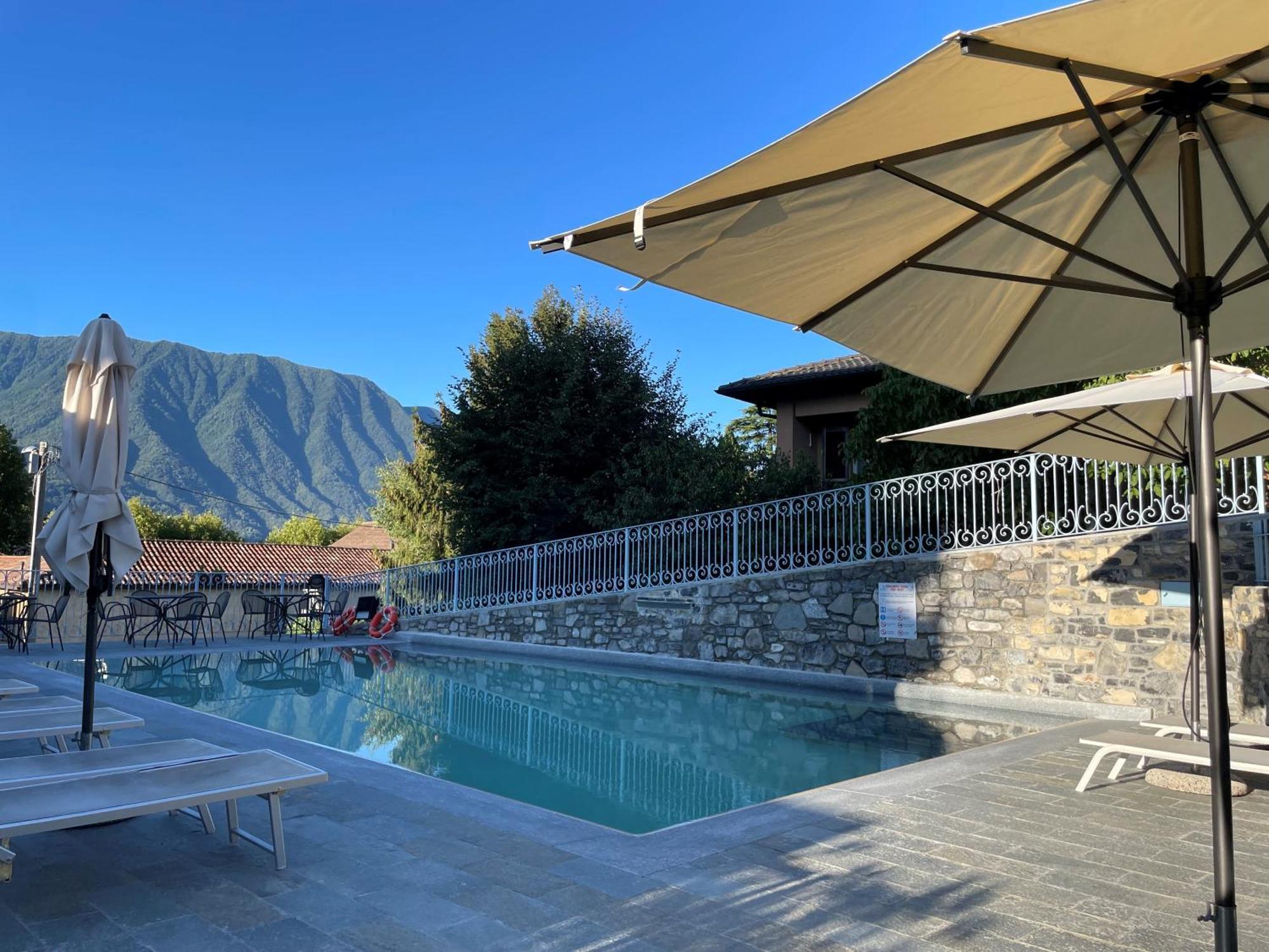Hotel Lario Mezzegra Exterior photo