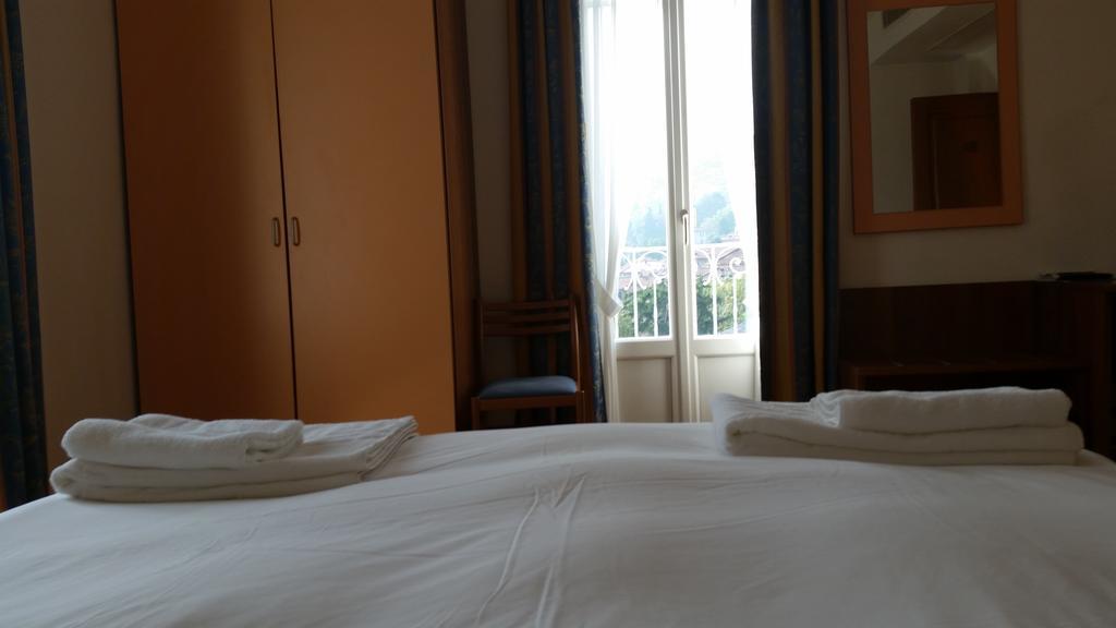 Hotel Lario Mezzegra Exterior photo